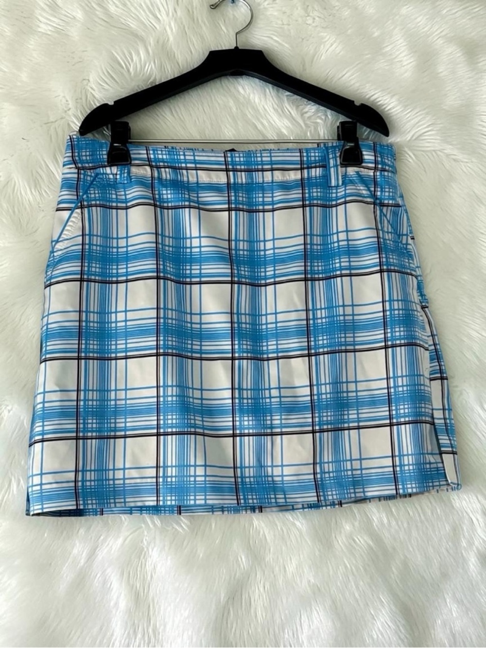 Izod Blue and White Plaid Summer Skort with Stretch size 6